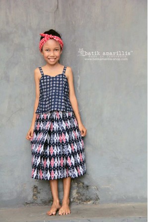 batik amarillis's angin mamiri skirt for kid