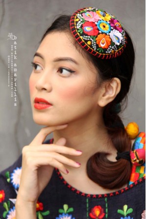 batik amarillis's wen hua hair fascinator-PO