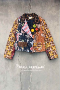 batik amarillis's it girl jacket