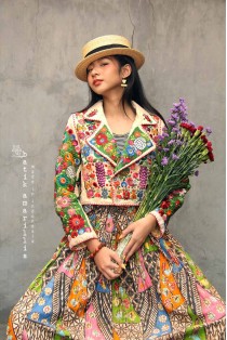 batik amarillis's it girl jacket-PO