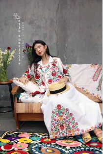 batik amarillis's it girl jacket-PO