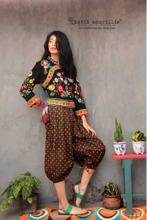 batik amarillis's joyluck jacket -PO