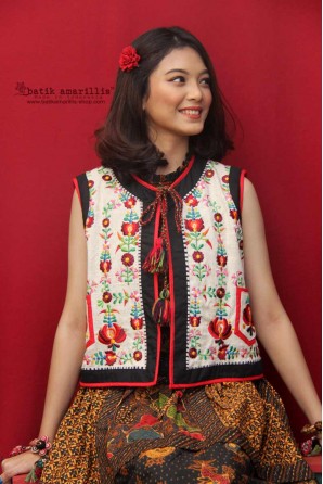 batik amarillis's folklore vest 8-PO
