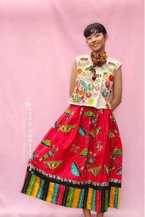 batik amarillis's traveller skirt
