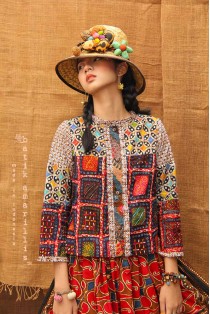 batik amarillis's amarillissima ruffle top