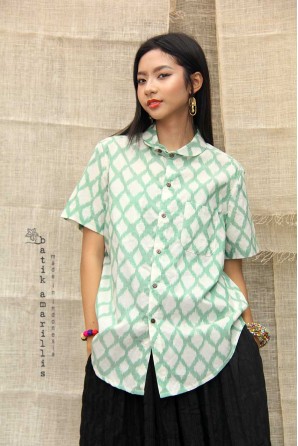 batik amarillis's uno top