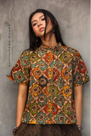 batik amarillis they top