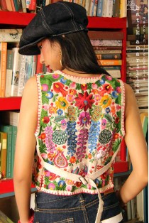 batik amarillis's ride on time vest-PO