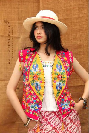 batik amarillis's birth day vest 8