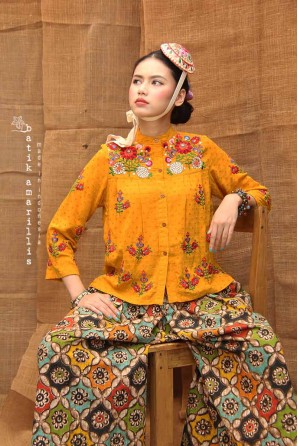 batik amarillis they top-PO