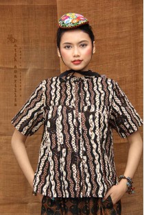 batik amarillis they top