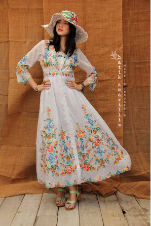 batik amarillis's romancia dress 2