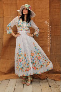 batik amarillis's romancia dress 2