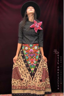 batik amarillis's V for vreedom skirt-PO