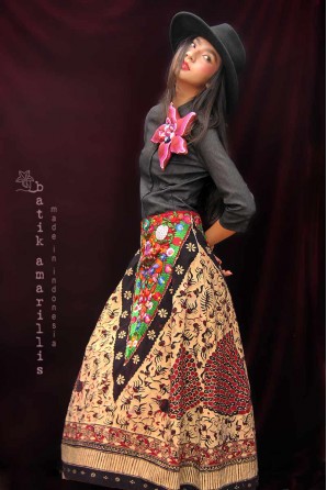 batik amarillis's V for vreedom skirt-PO