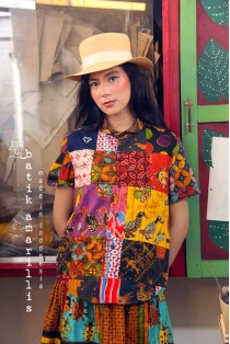 batik amarillis's uno top