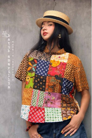 batik amarillis's uno top