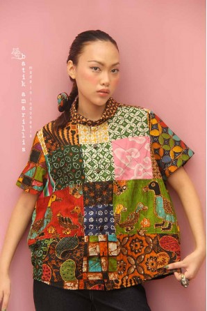 batik amarillis's uno top