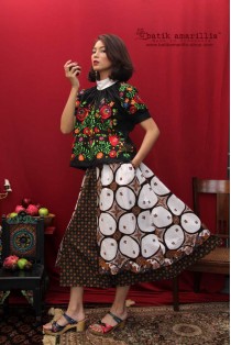 batik amarillis's la romaine skirt 2