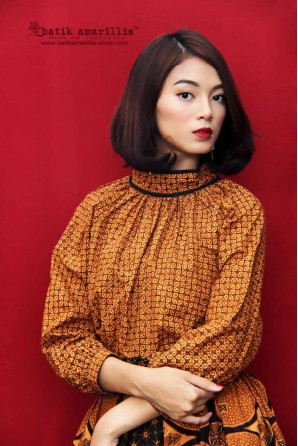 batik amarillis's la sagrada blouse