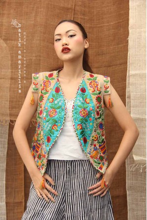 batik amarillis's birth day vest 8-PO