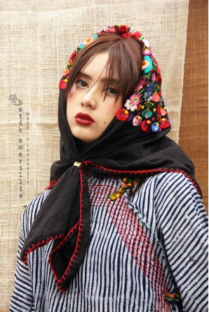 batik amarillis's vasilisa scarf-PO