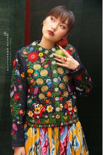 batik amarillis's ride on time  jacket 2-PO