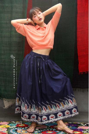 batik amarillis's traveller skirt