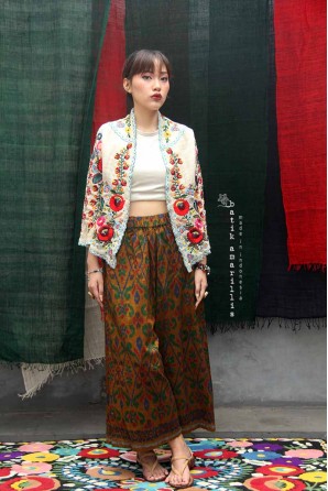 batik amarillis's sakerah pants