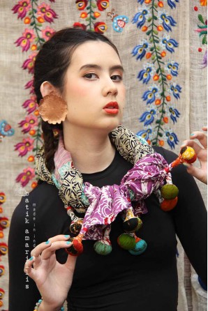 batik amarillis's signatured lollies shawl