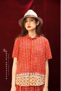 batik amarillis's uno top-PO