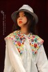 batik amarillis's mayflower collar