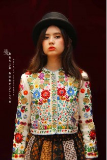 batik amarillis's ride on time  jacket 2-PO