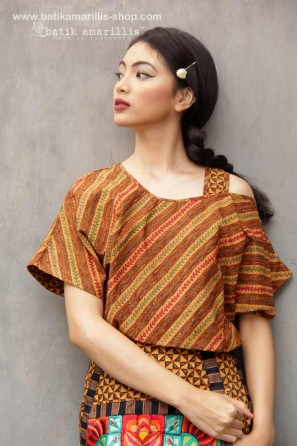 batik amarillis's breezy blouse 3